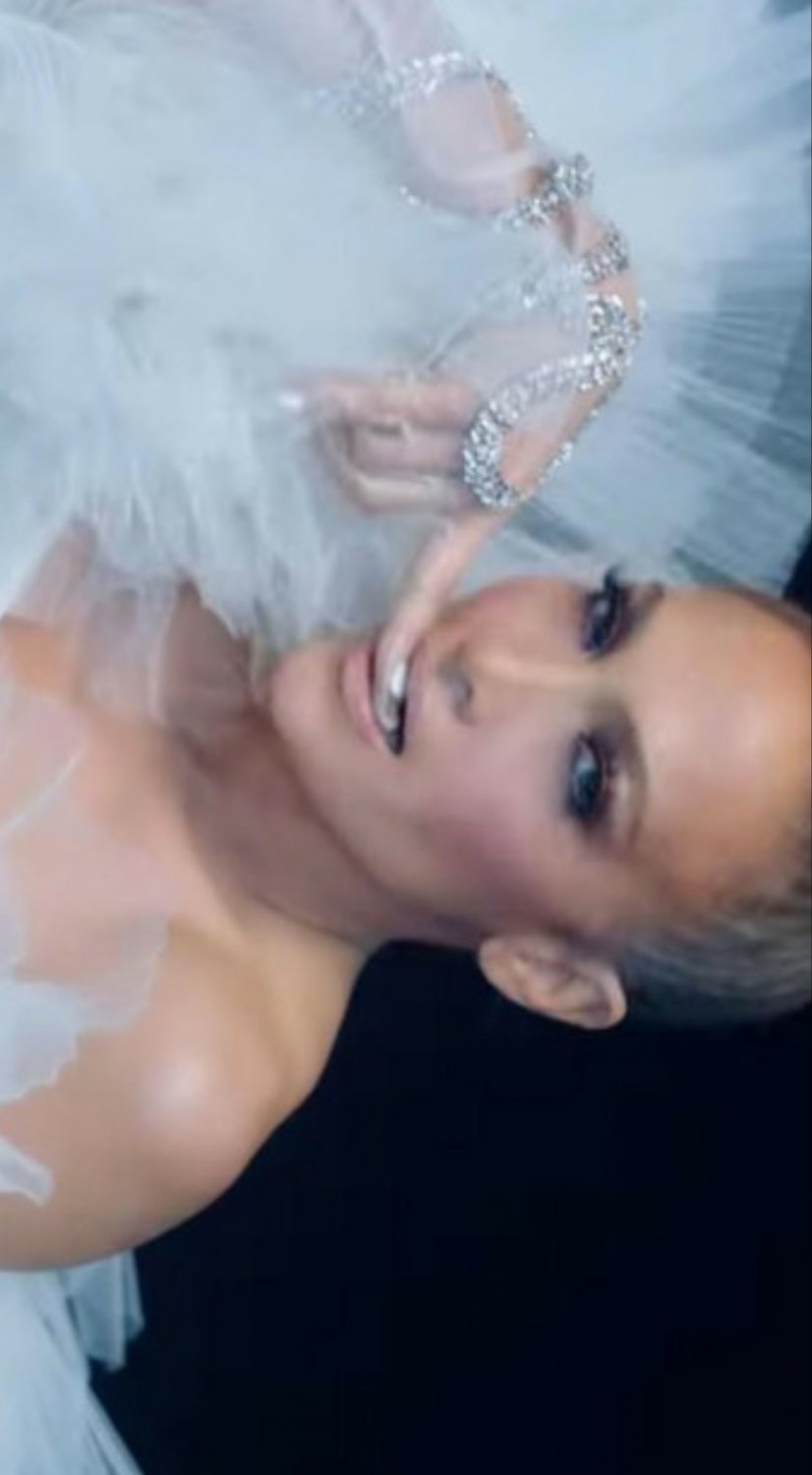 Jennifer Lopez 🔥🔥 Pics #FKzBWKZW