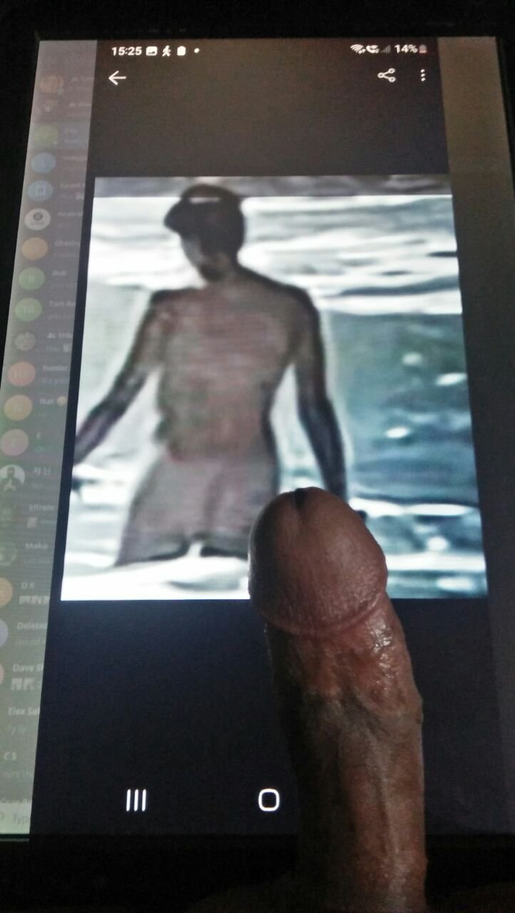 on his wife #31oviPnJ