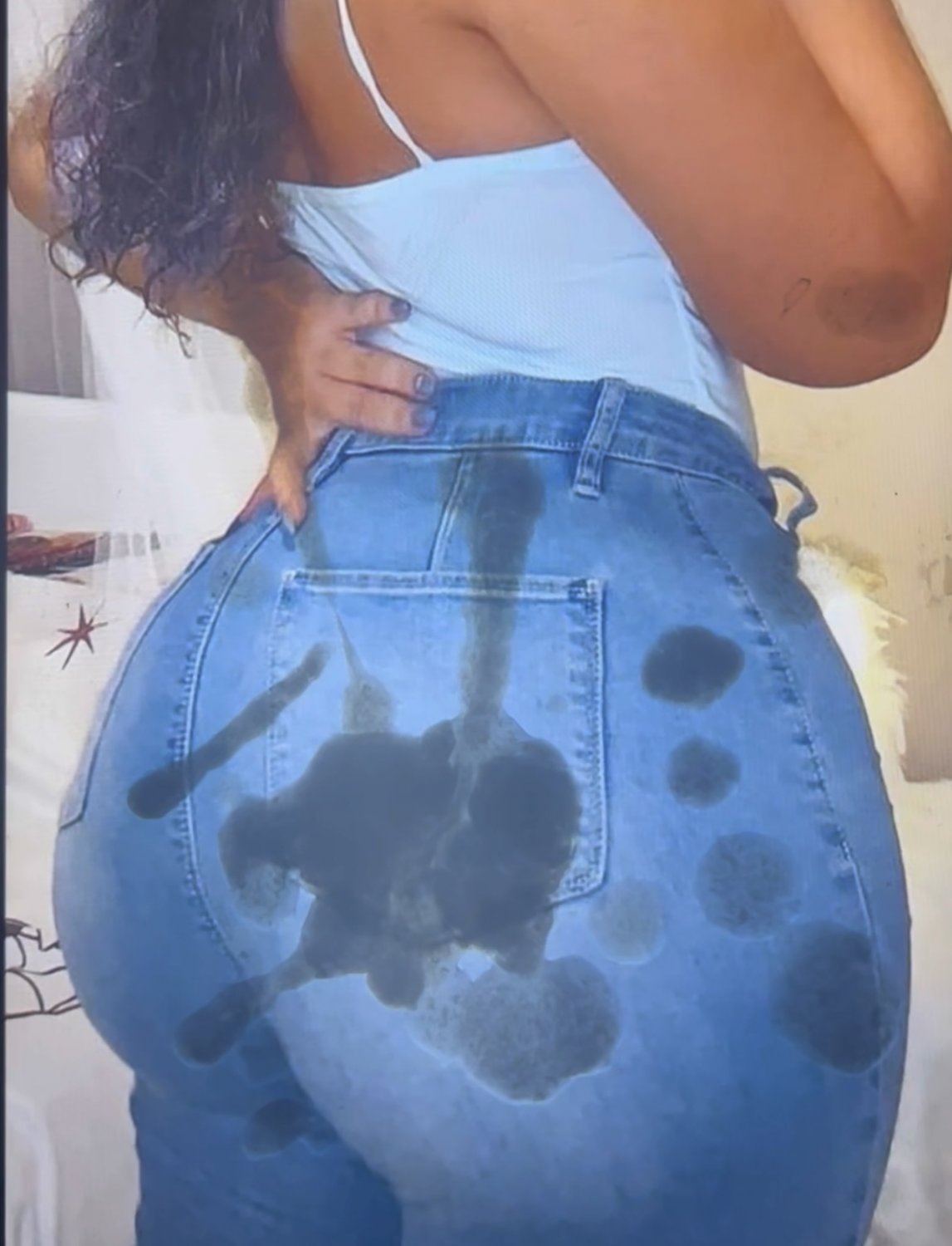 Beautiful Big Booty Mami in Jeans Cum 2 #bSFd7Bzh