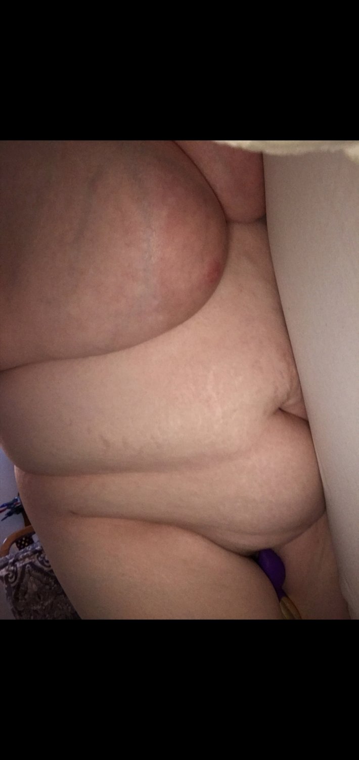 Mature Slut #1PyBSmkL